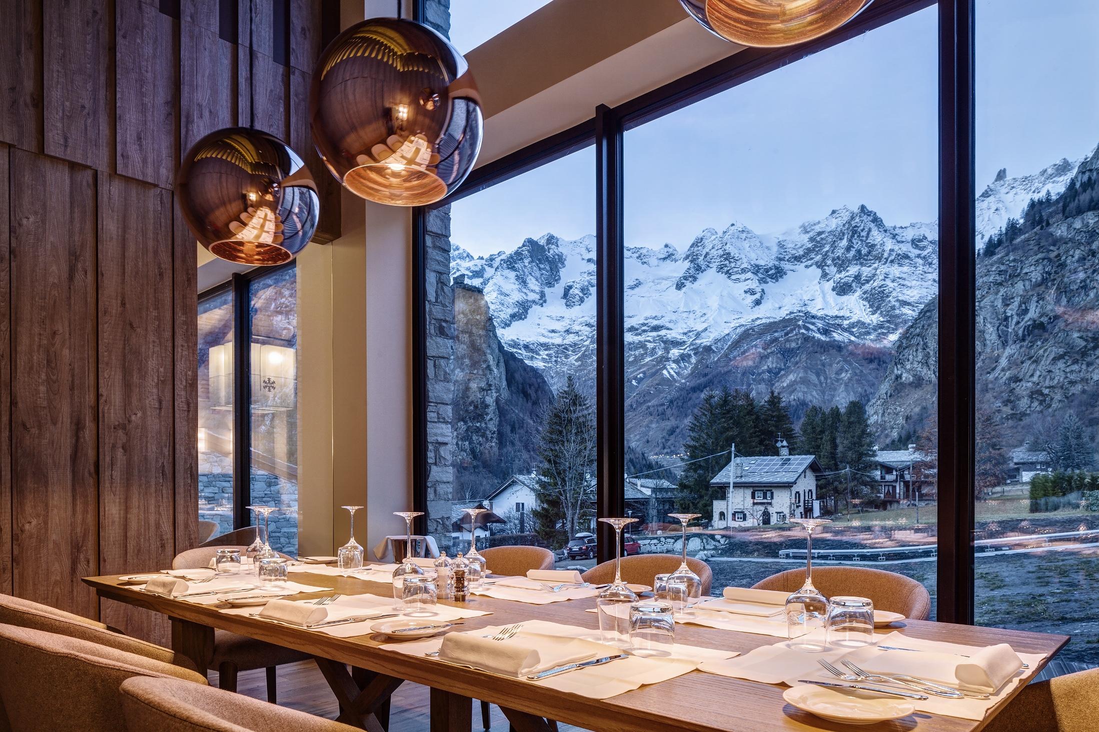 Grand Hotel Courmayeur Mont Blanc, By R Collection Hotels Екстер'єр фото