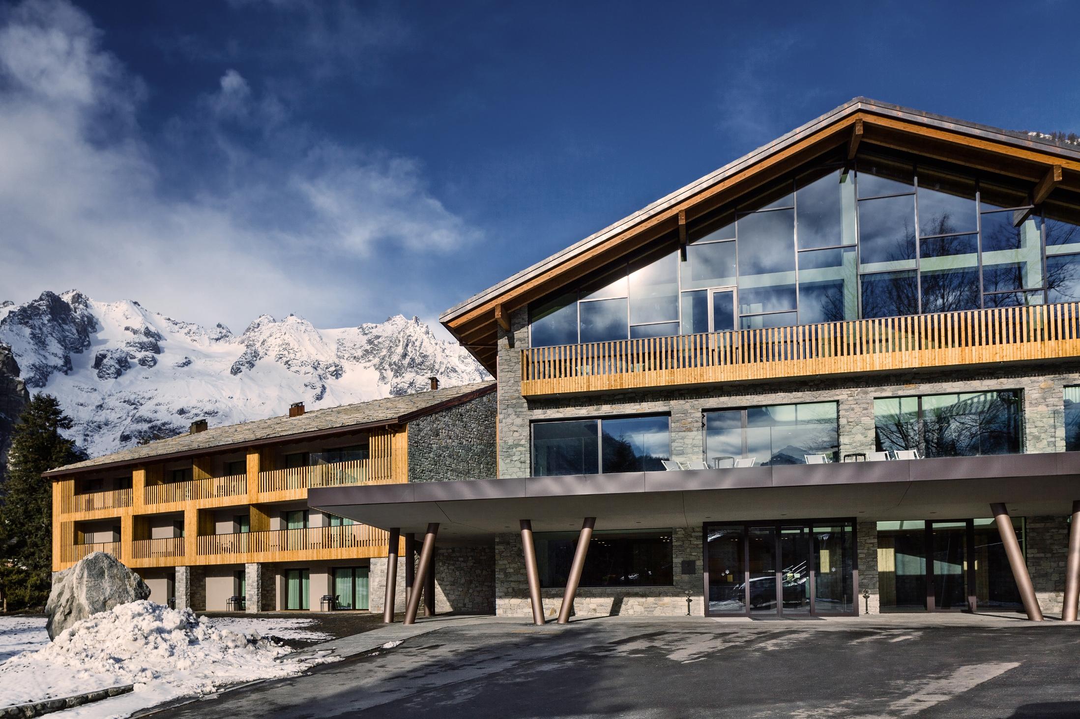 Grand Hotel Courmayeur Mont Blanc, By R Collection Hotels Екстер'єр фото
