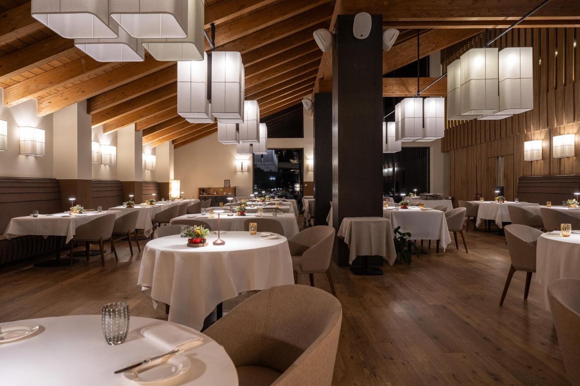 Grand Hotel Courmayeur Mont Blanc, By R Collection Hotels Екстер'єр фото