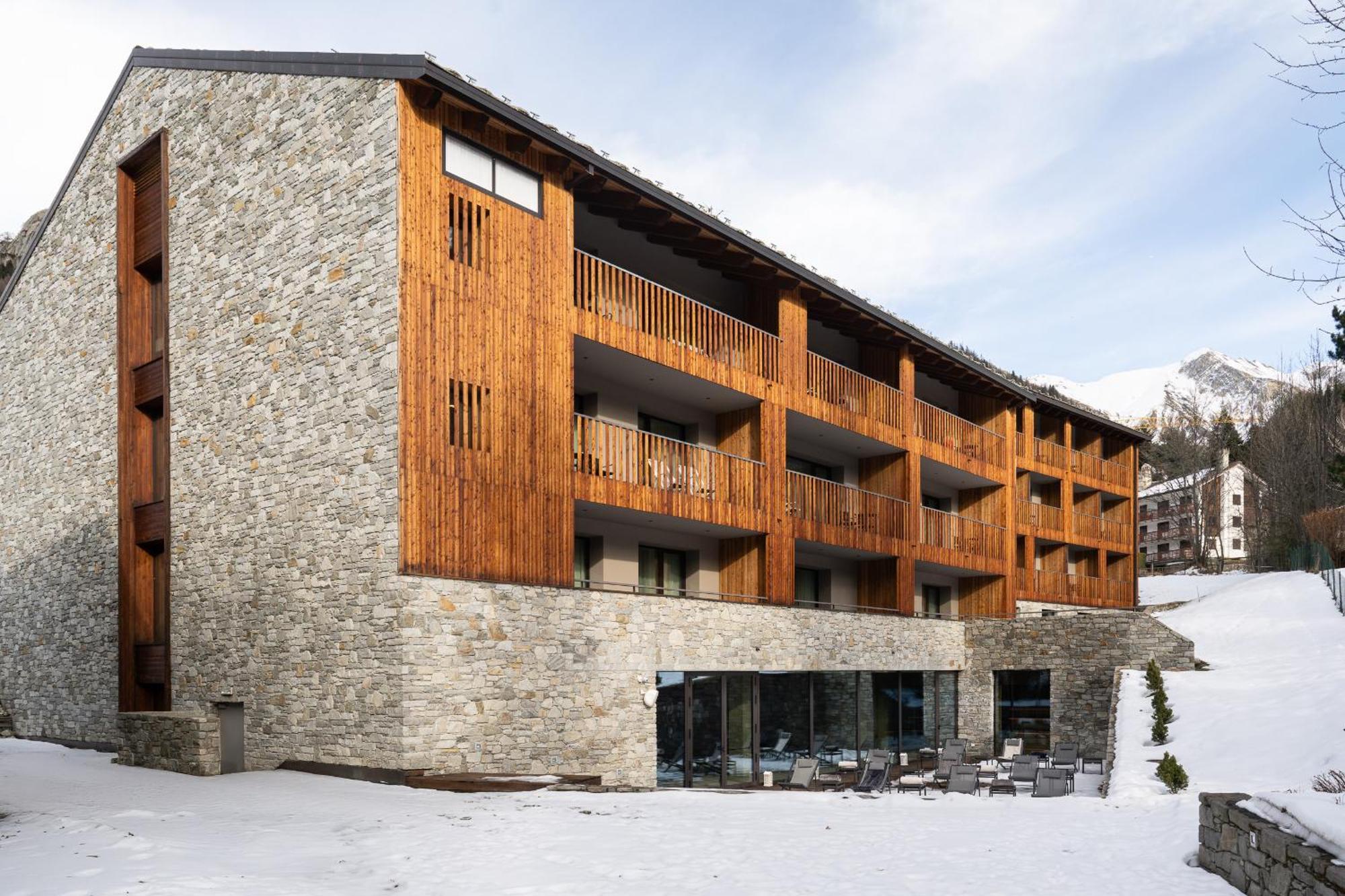 Grand Hotel Courmayeur Mont Blanc, By R Collection Hotels Екстер'єр фото