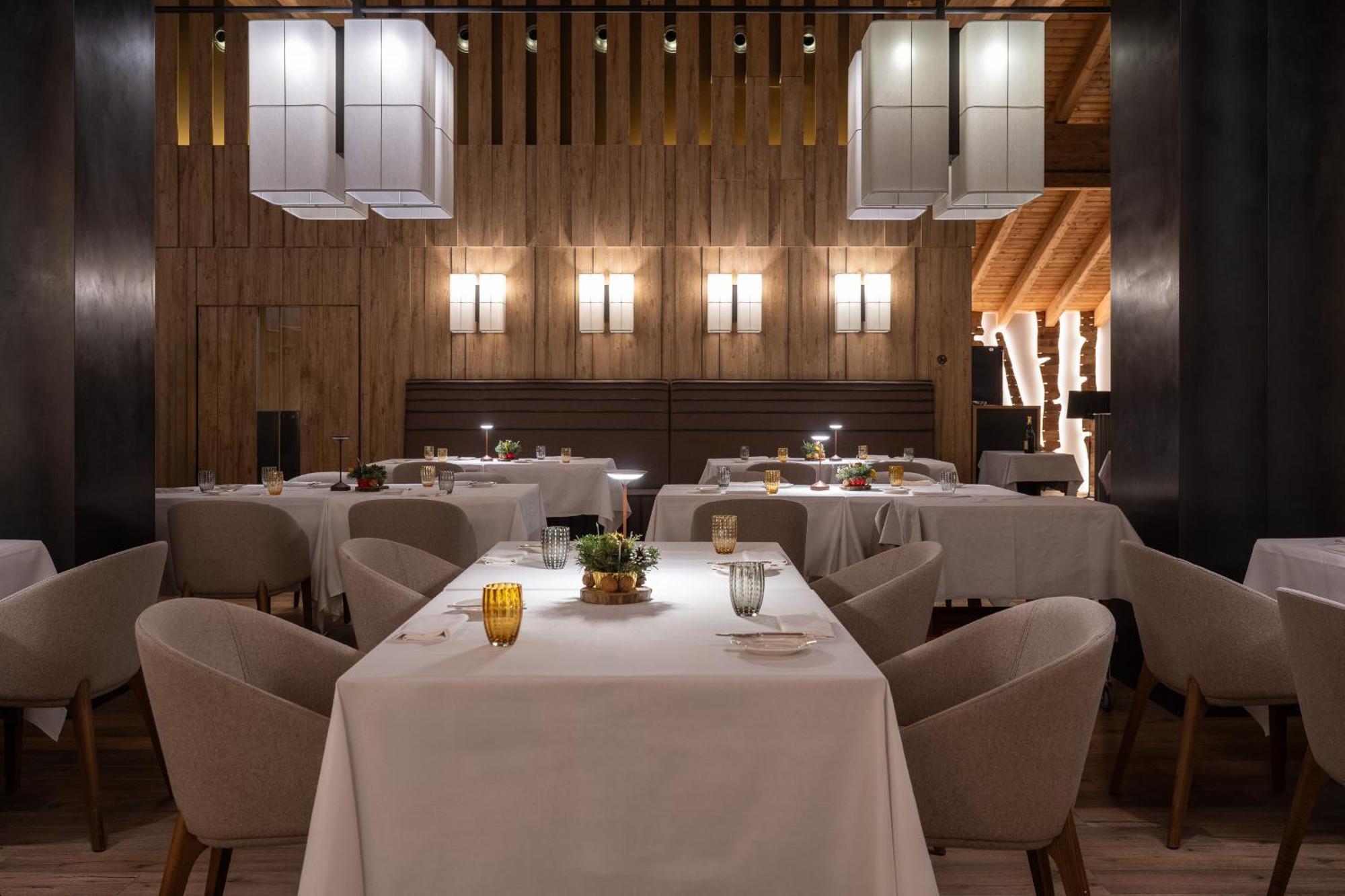 Grand Hotel Courmayeur Mont Blanc, By R Collection Hotels Екстер'єр фото