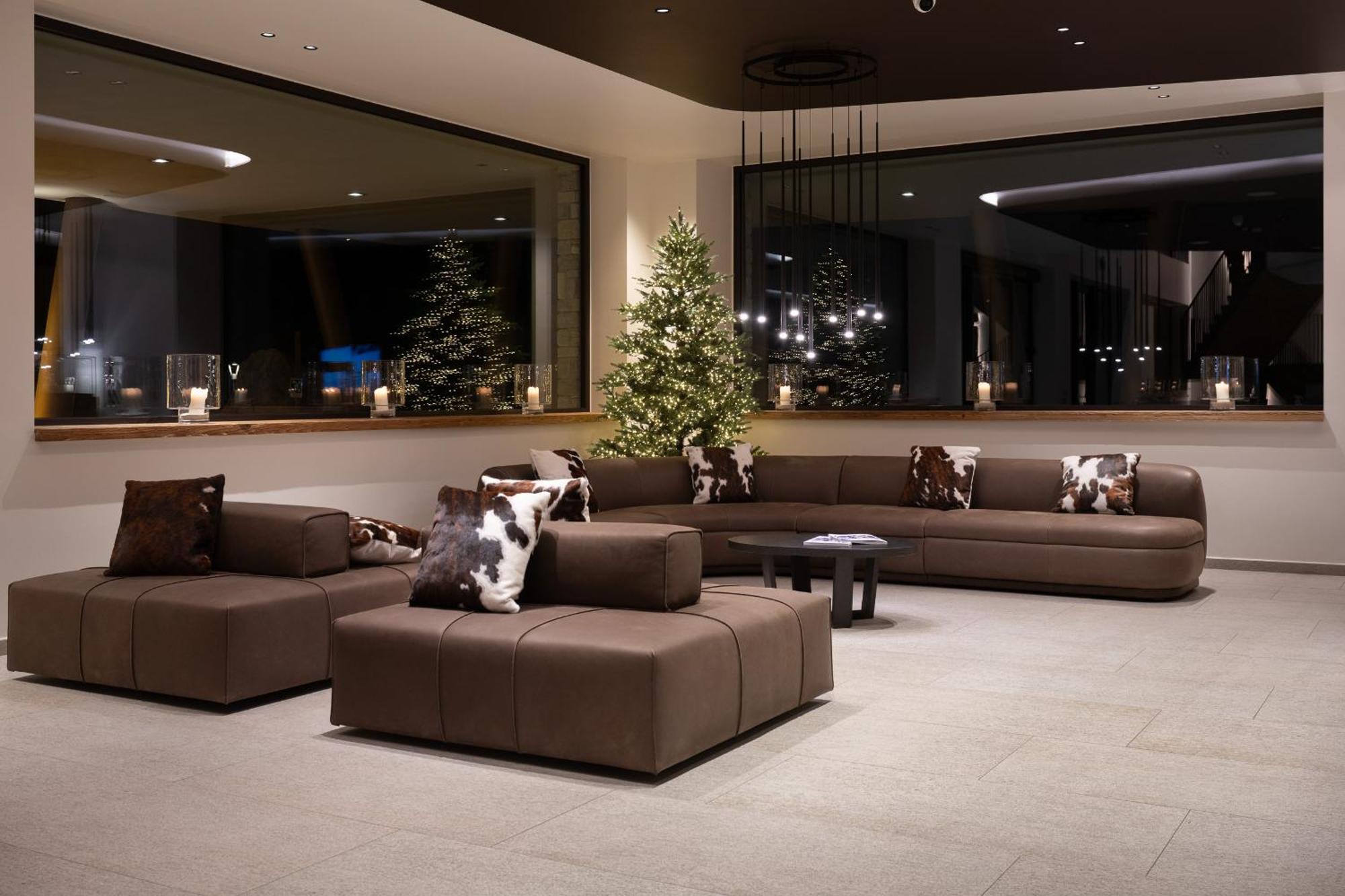 Grand Hotel Courmayeur Mont Blanc, By R Collection Hotels Екстер'єр фото