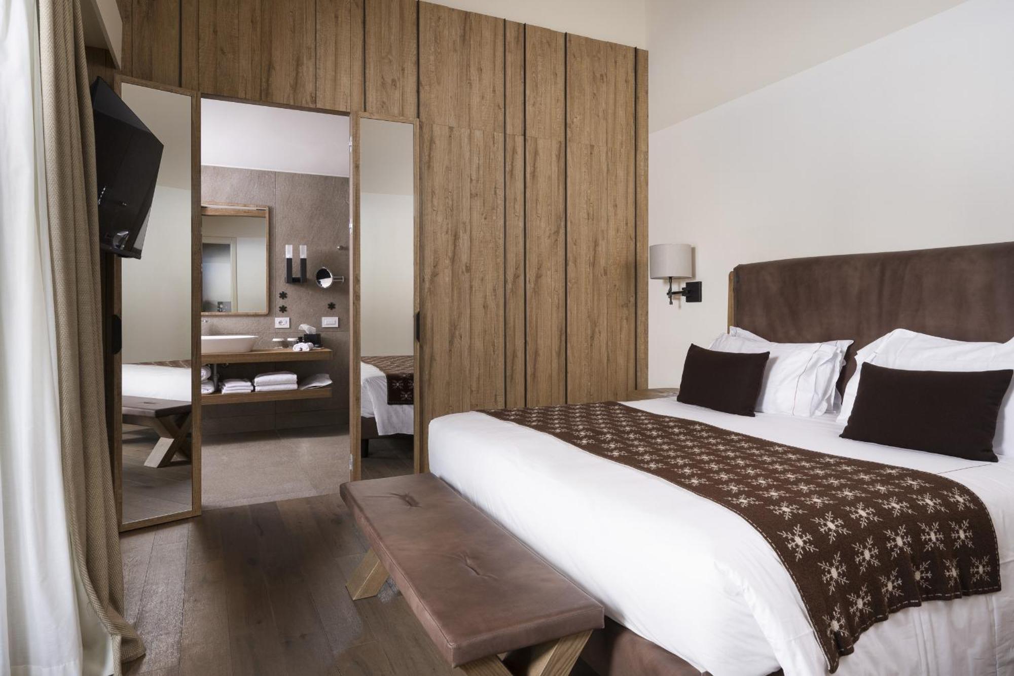 Grand Hotel Courmayeur Mont Blanc, By R Collection Hotels Екстер'єр фото