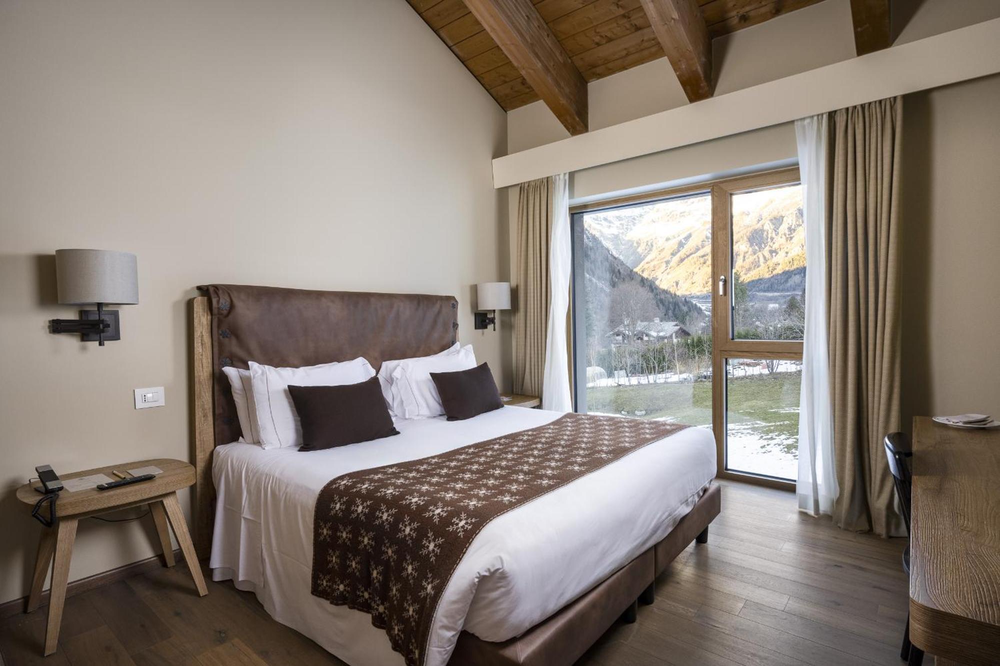 Grand Hotel Courmayeur Mont Blanc, By R Collection Hotels Номер фото