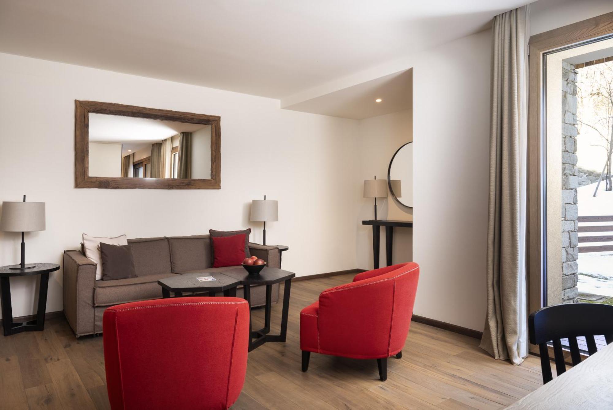 Grand Hotel Courmayeur Mont Blanc, By R Collection Hotels Номер фото