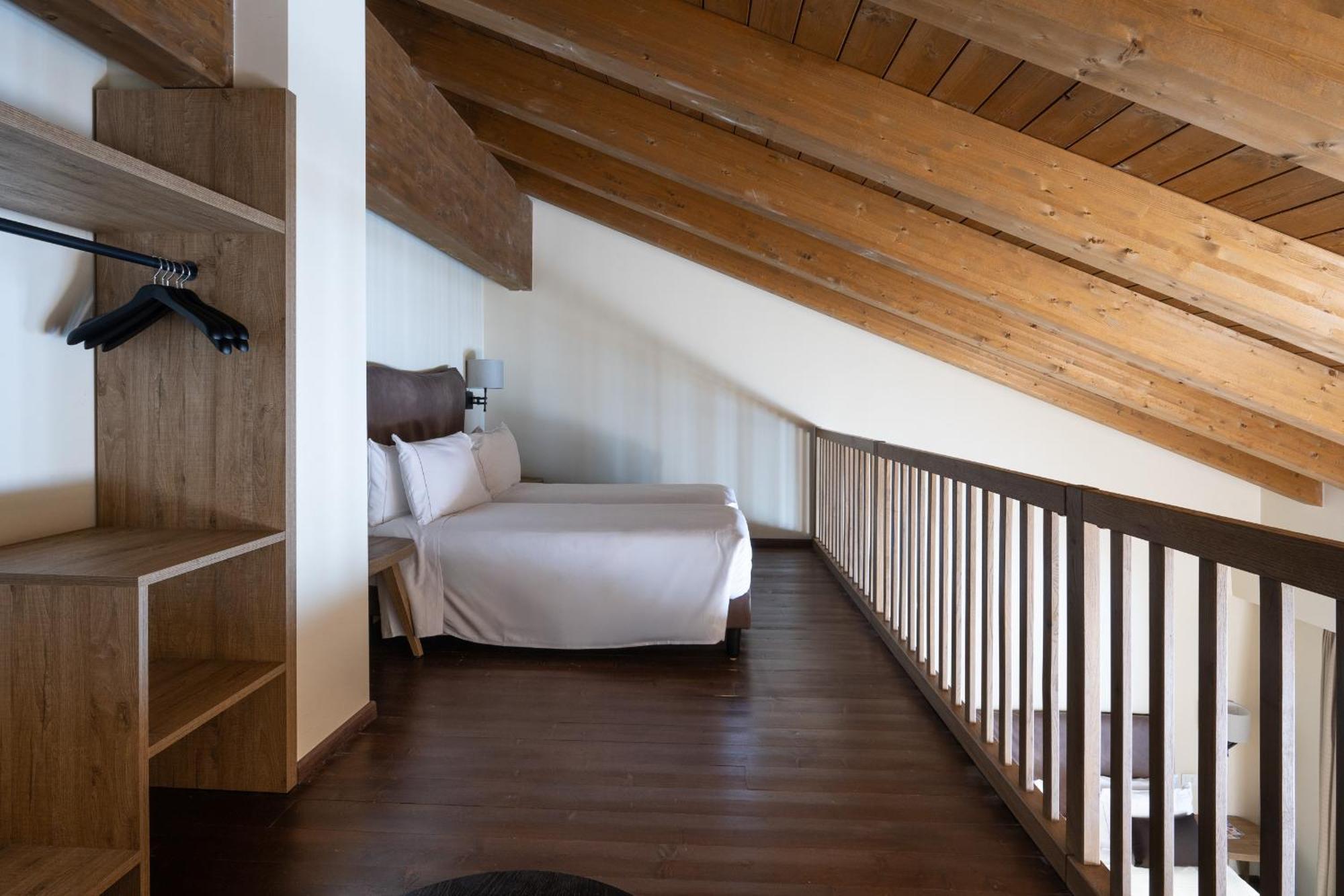 Grand Hotel Courmayeur Mont Blanc, By R Collection Hotels Номер фото