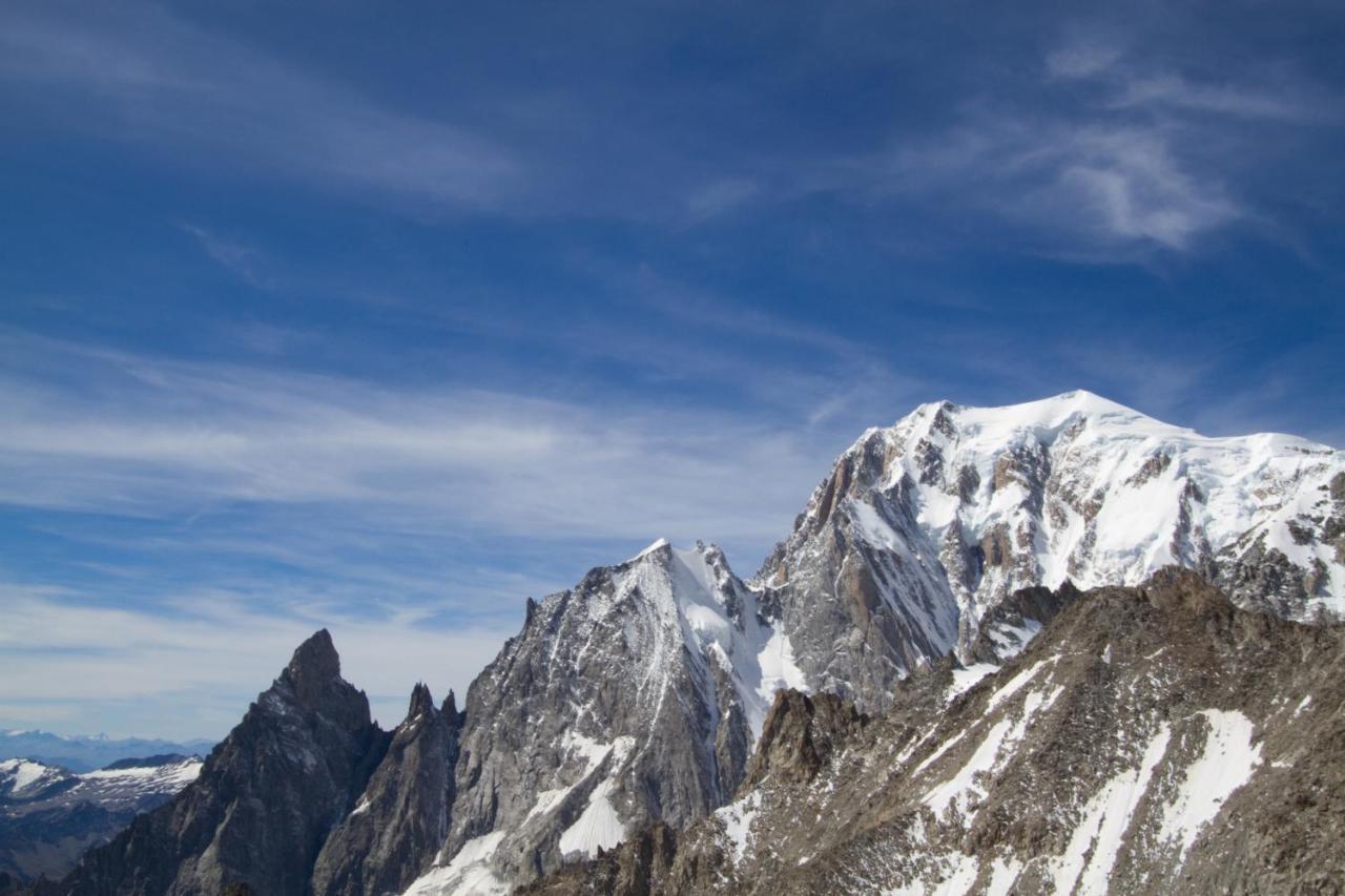 Grand Hotel Courmayeur Mont Blanc, By R Collection Hotels Екстер'єр фото